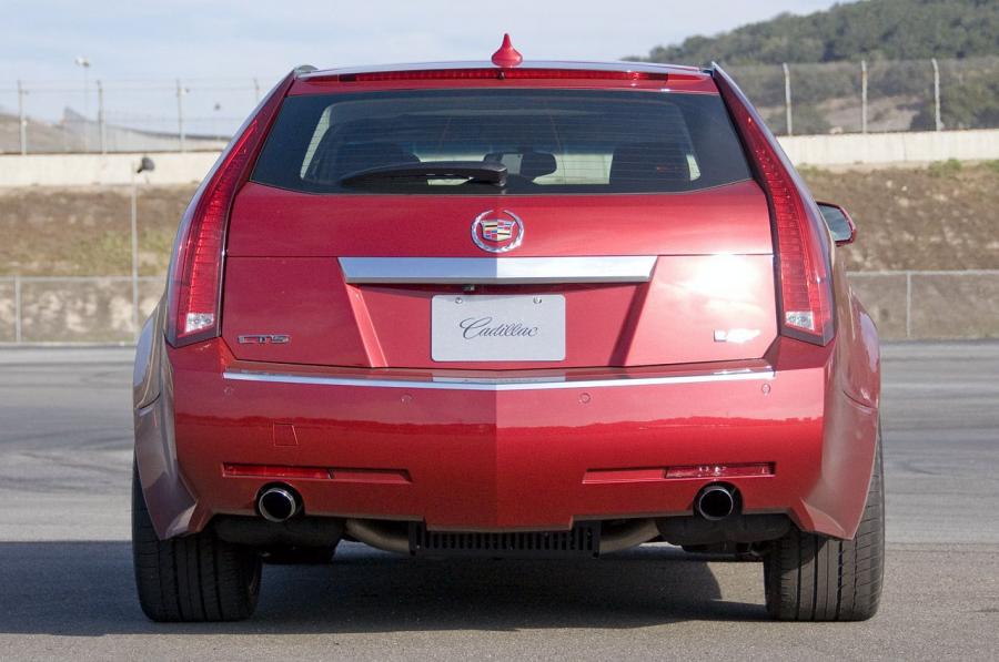  Cadillac CTS-V Wagon 2011 года  (фото 5 из 45)